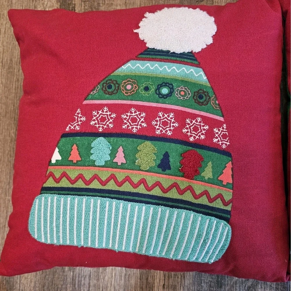 Christmas Throw Pillows Set Of 2 Winter Hat Holiday Decor Farmhouse Cottage Cozy